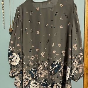 Maurices 3/4 length sleeve blouse. Gray with flowers.